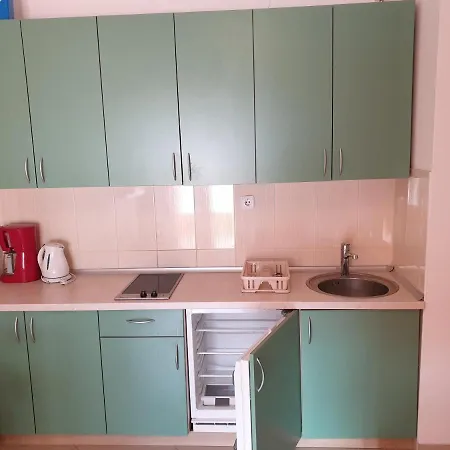 Knezovic Apartman Gradac (Split-Dalmatia)
