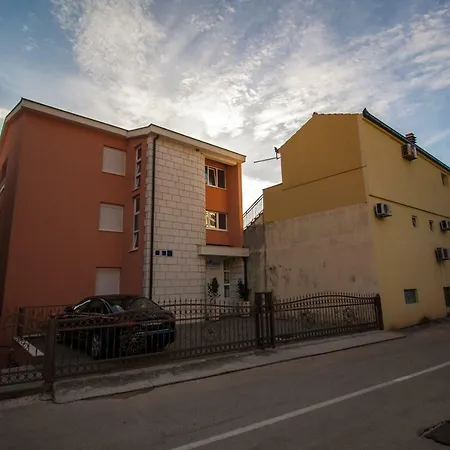 Knezovic