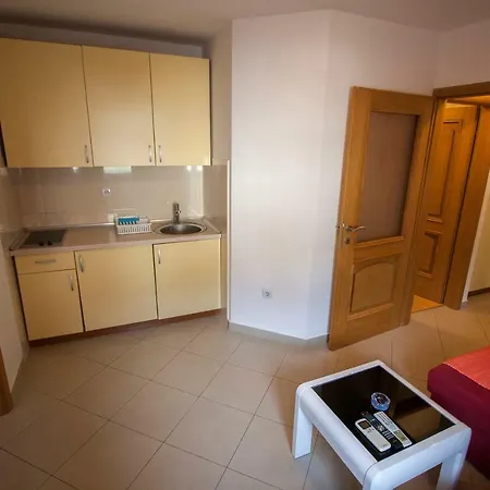 Knezovic * Gradac (Split-Dalmatia)