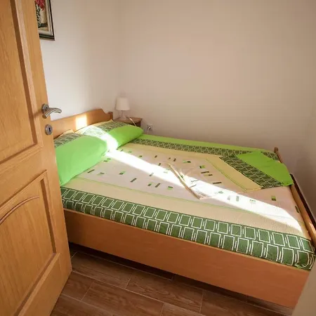 Apartman Knezovic *