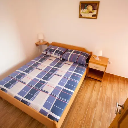 Apartman Knezovic