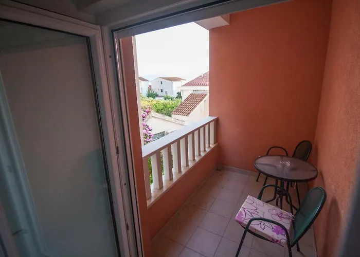 Knezovic Gradac (Split-Dalmatia)